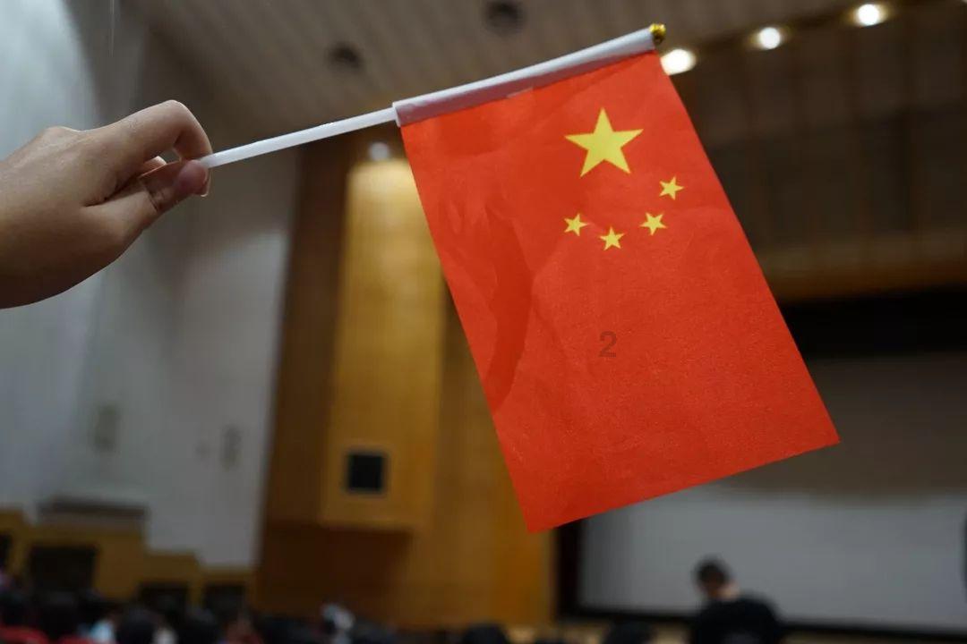 男生特别宠女生是恋爱脑吗？